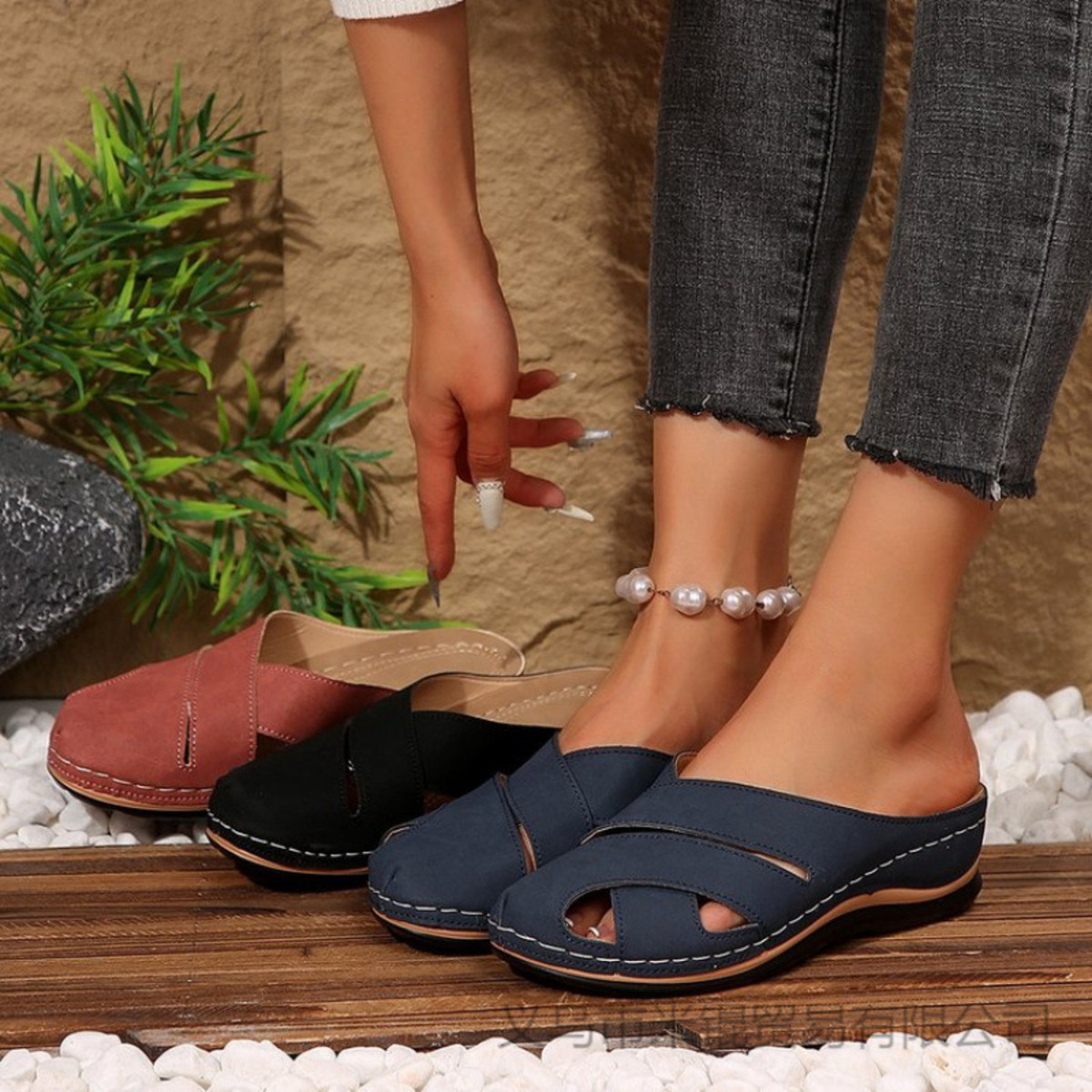 Round Toe Wedge Sandals