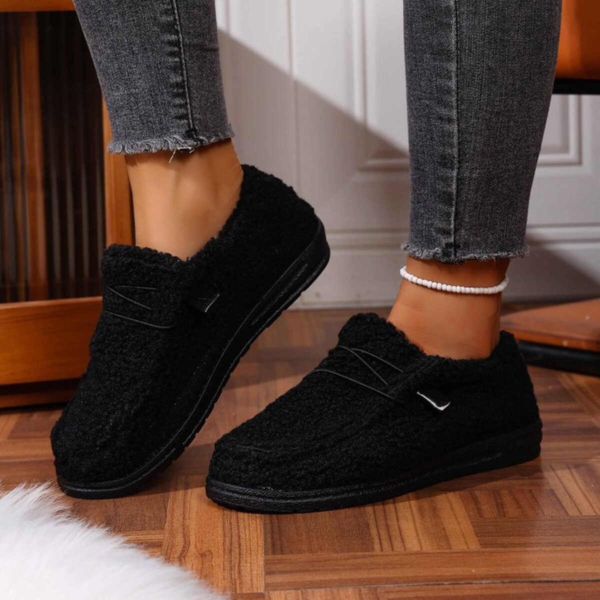 Round Toe Flats Slip-Ons
