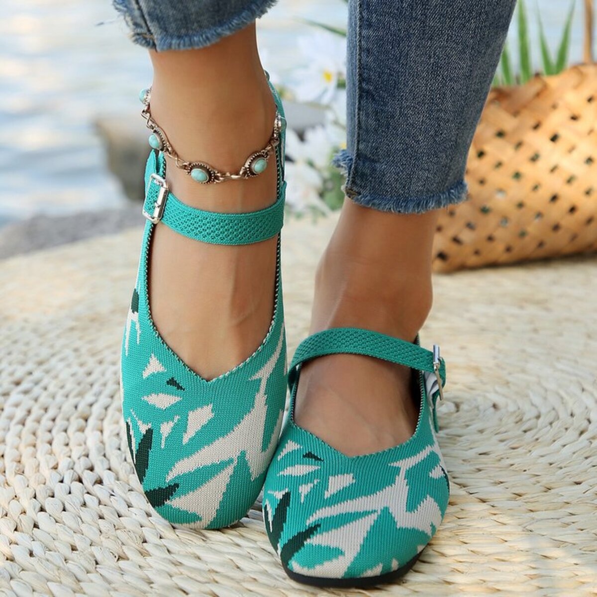 Round Toe Mesh Slip-Ons