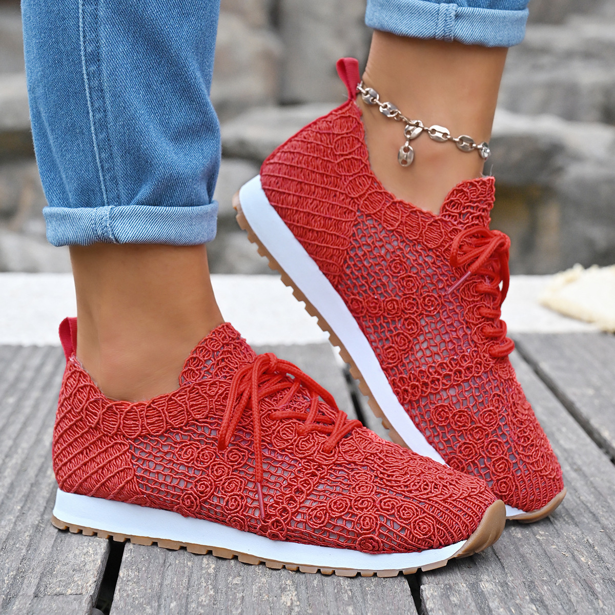 Round Toe Lace Up Sneakers