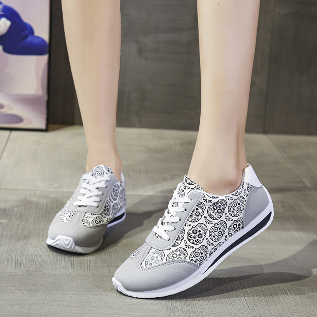 Skull Print Lace-Up Sneakers