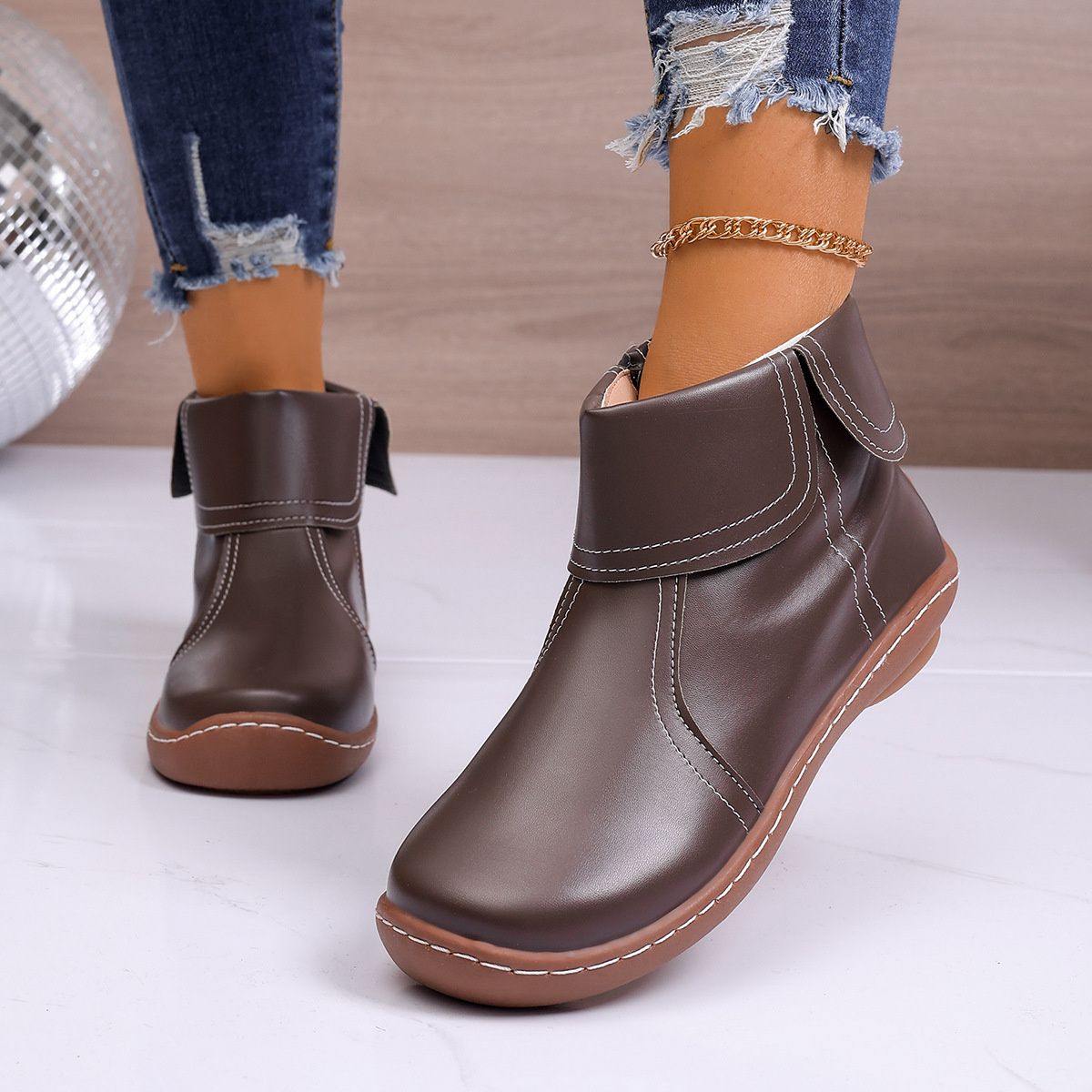 Round Toe Side Zipper Boots