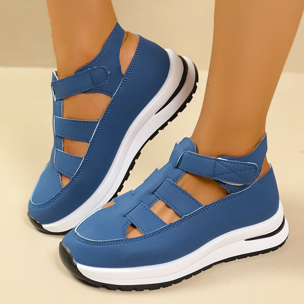Cutout Round Toe Platform Sandals