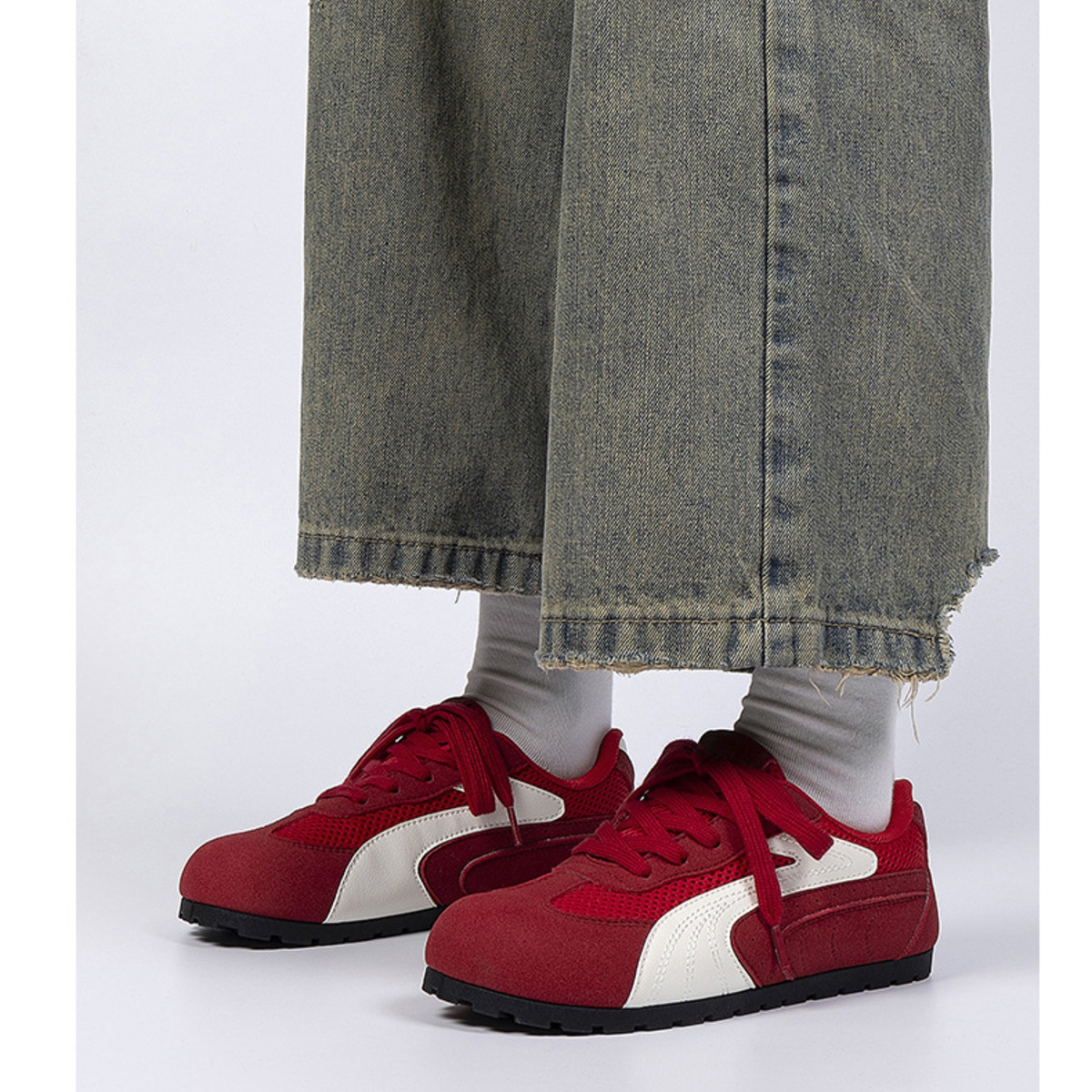 Contrast Lace Up Casual Sneakers