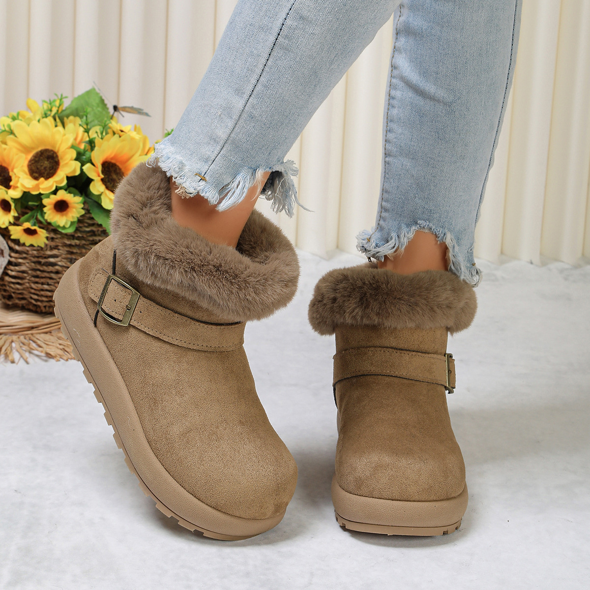 Round Toe Fuzzy Boots