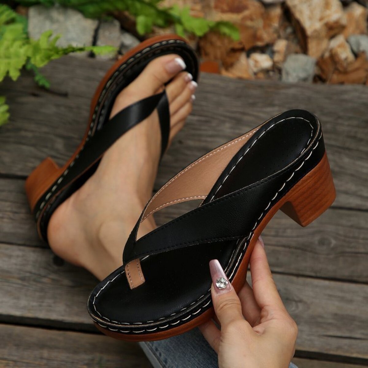 Toe Post Block Heels Sandals