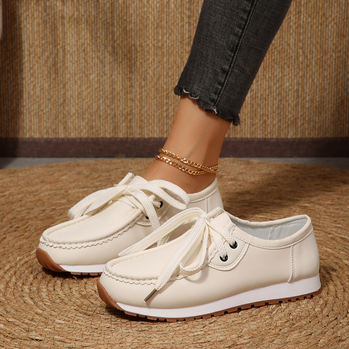Round Toe Lace Up Sneakers