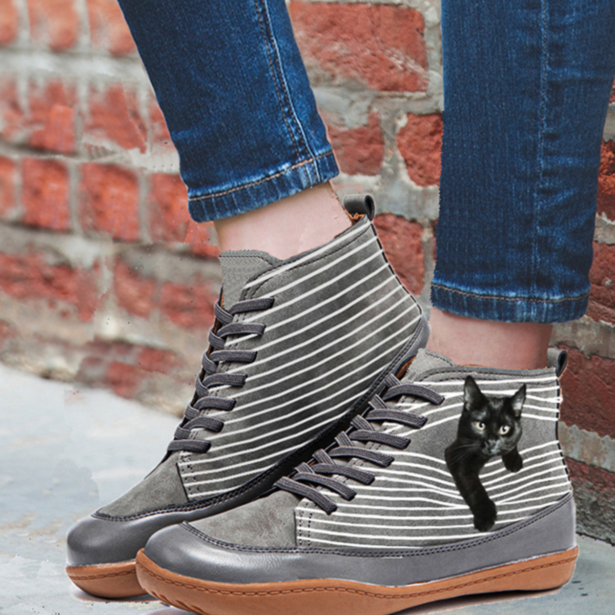 Cat Print Striped Ankle Sneakers