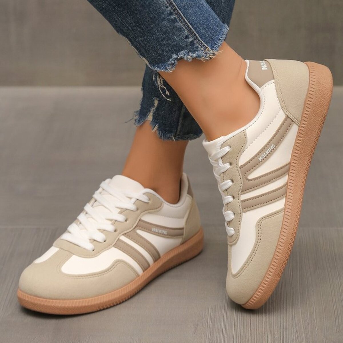 Round Toe Lace Up Sneakers