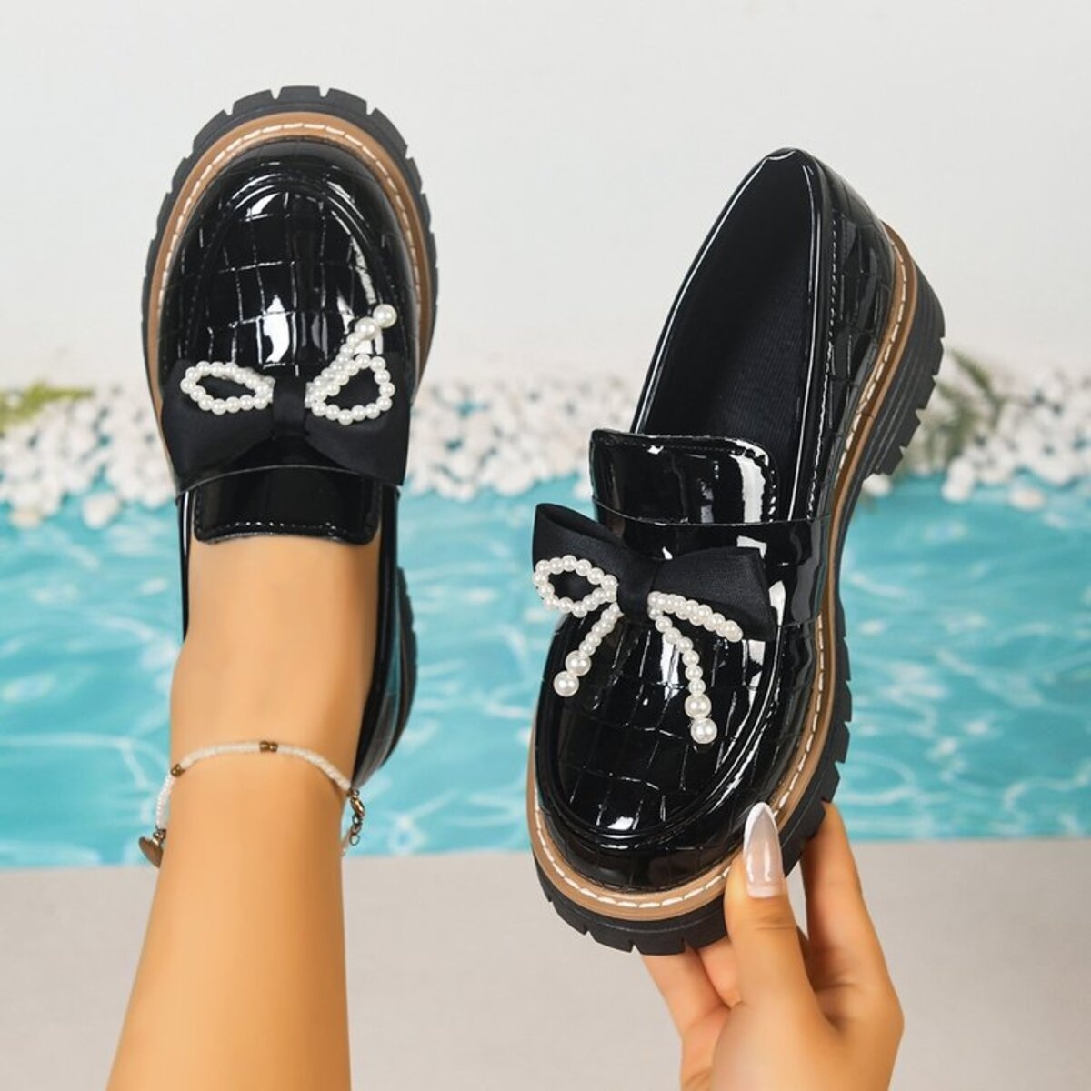 Round Toe Platform Loaferss