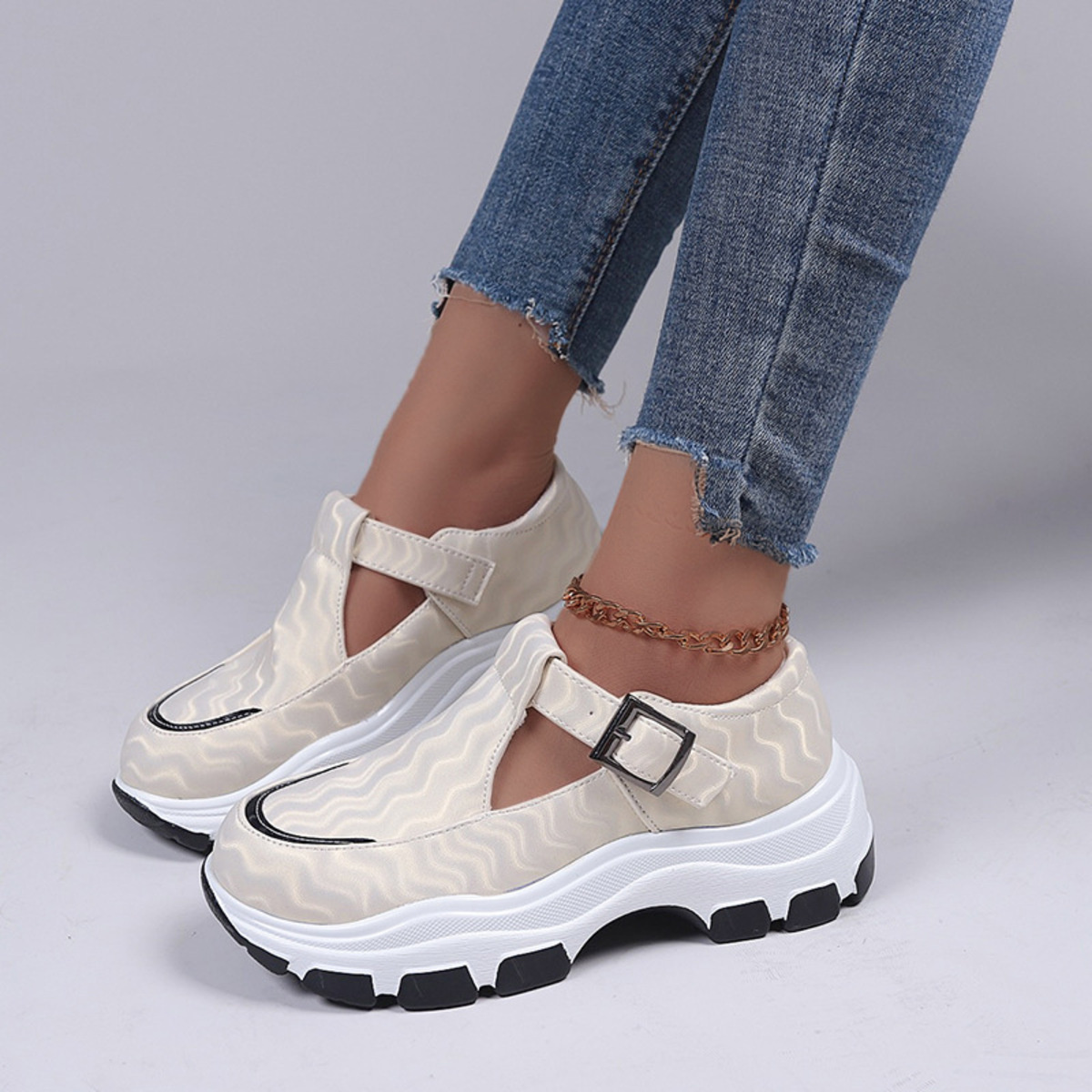 Round Toe Platform Loafers