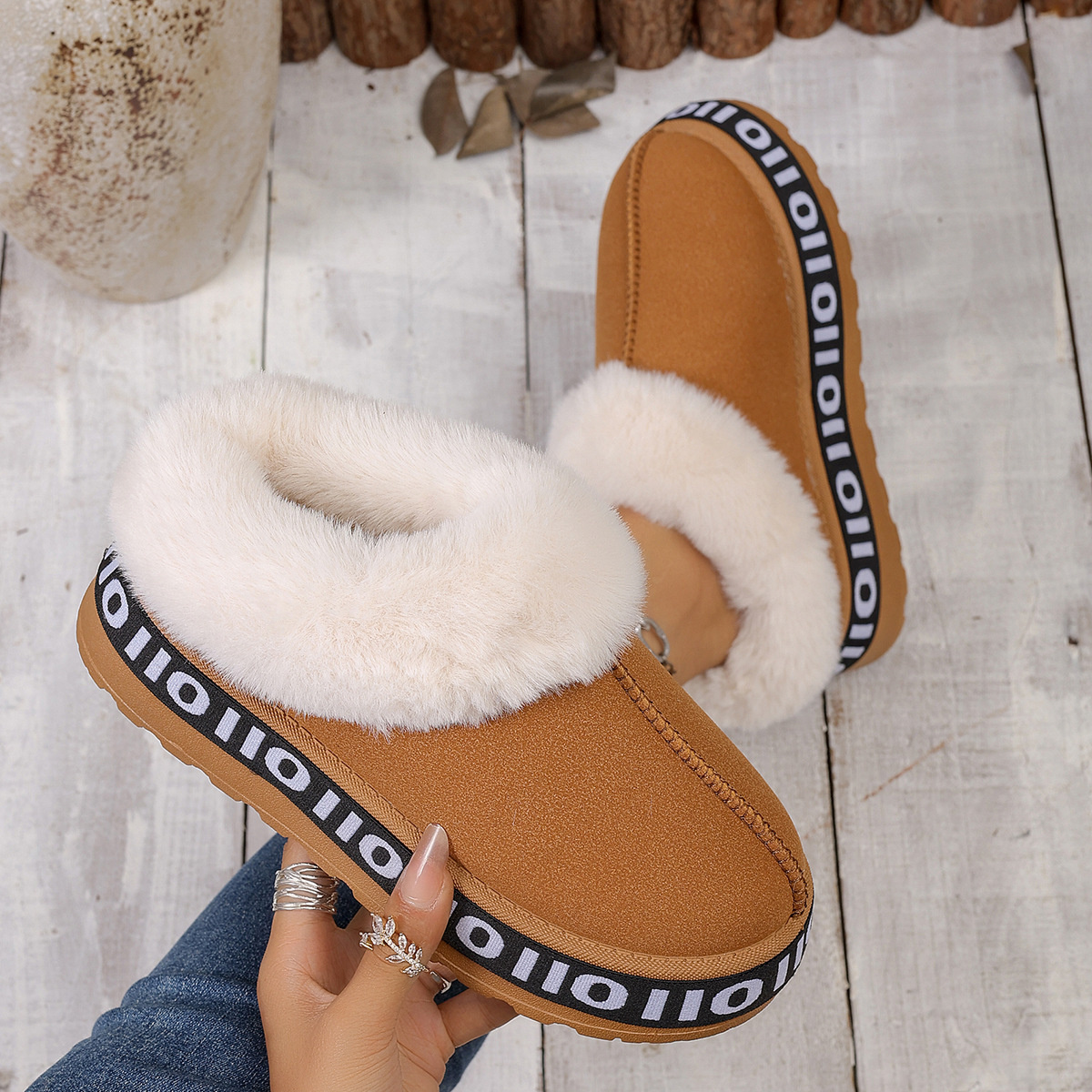 Round Toe Plush Lined Ankle Boots