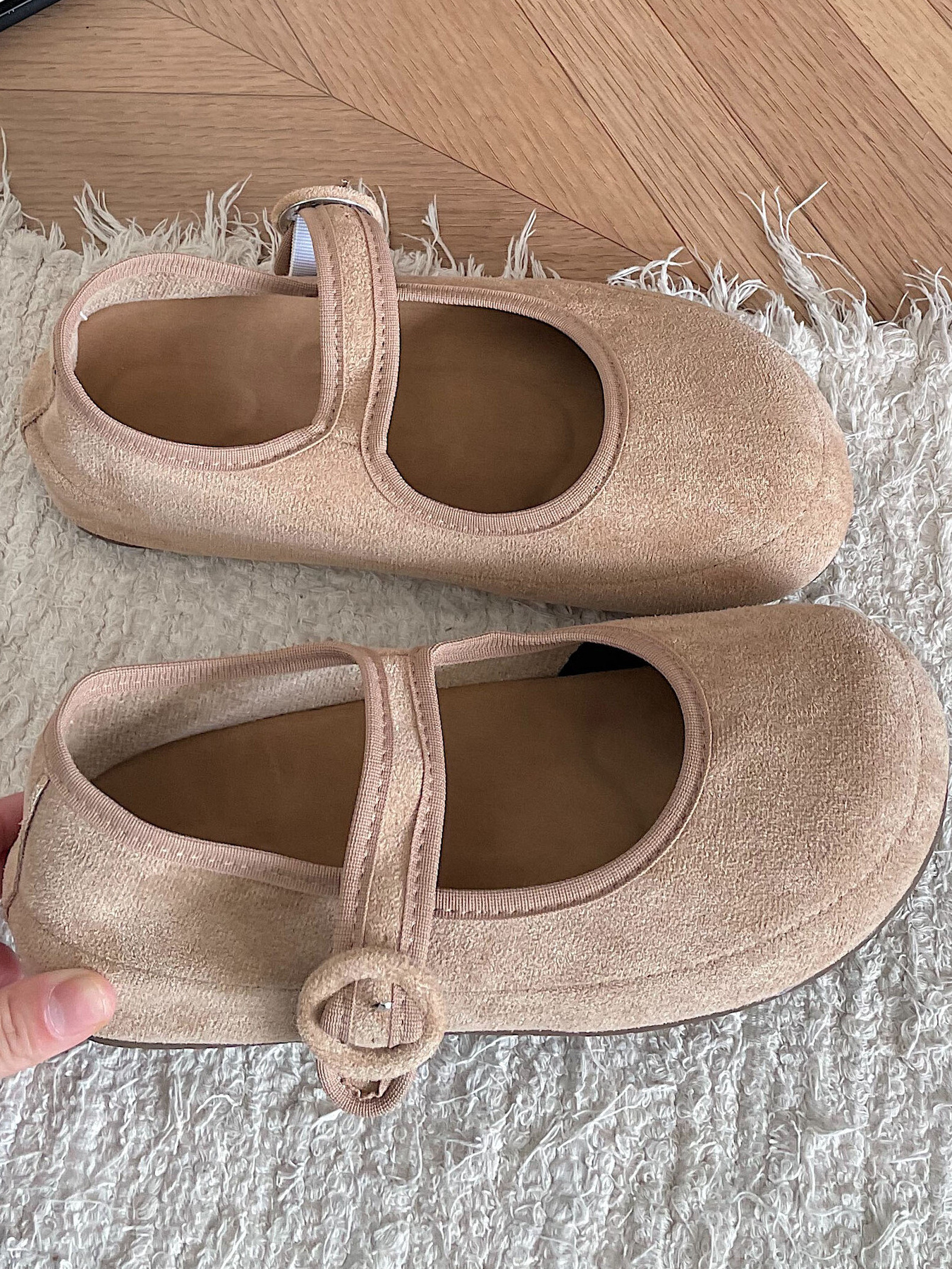 Round Toe Flat Slip-Ons