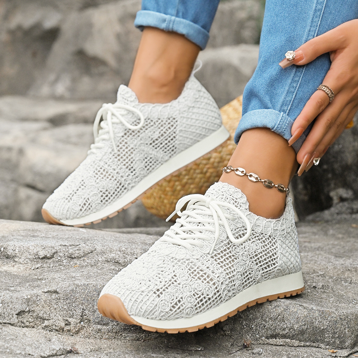 Round Toe Lace Up Sneakers