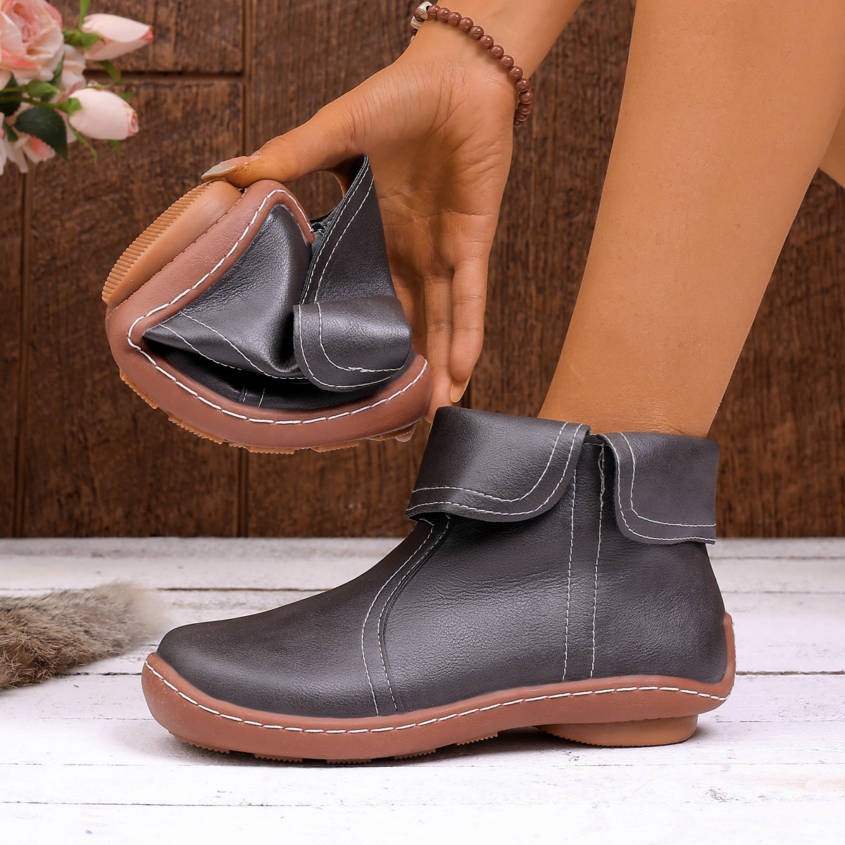 Round Toe Side Zipper Boots