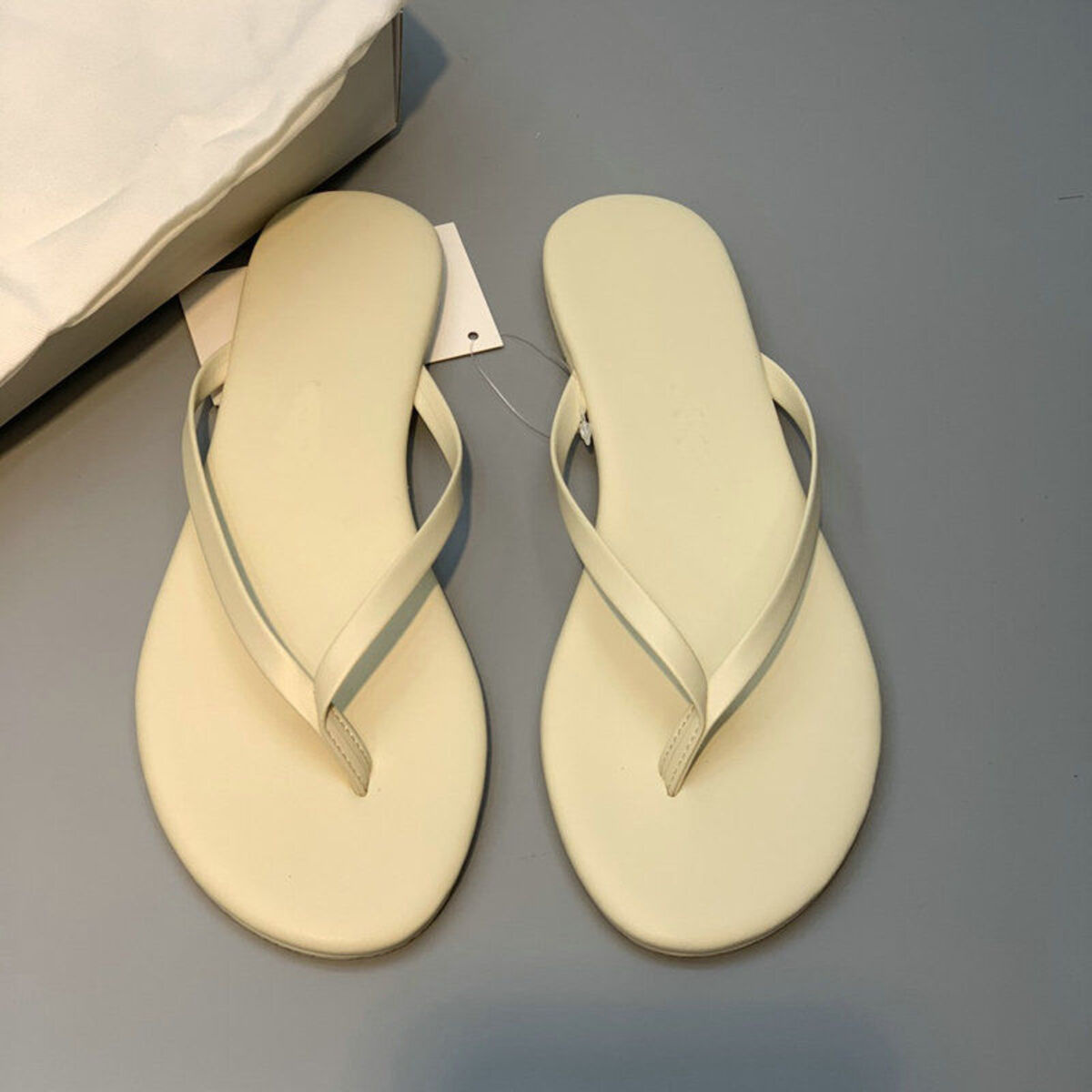 Toe Post Flats Sandals