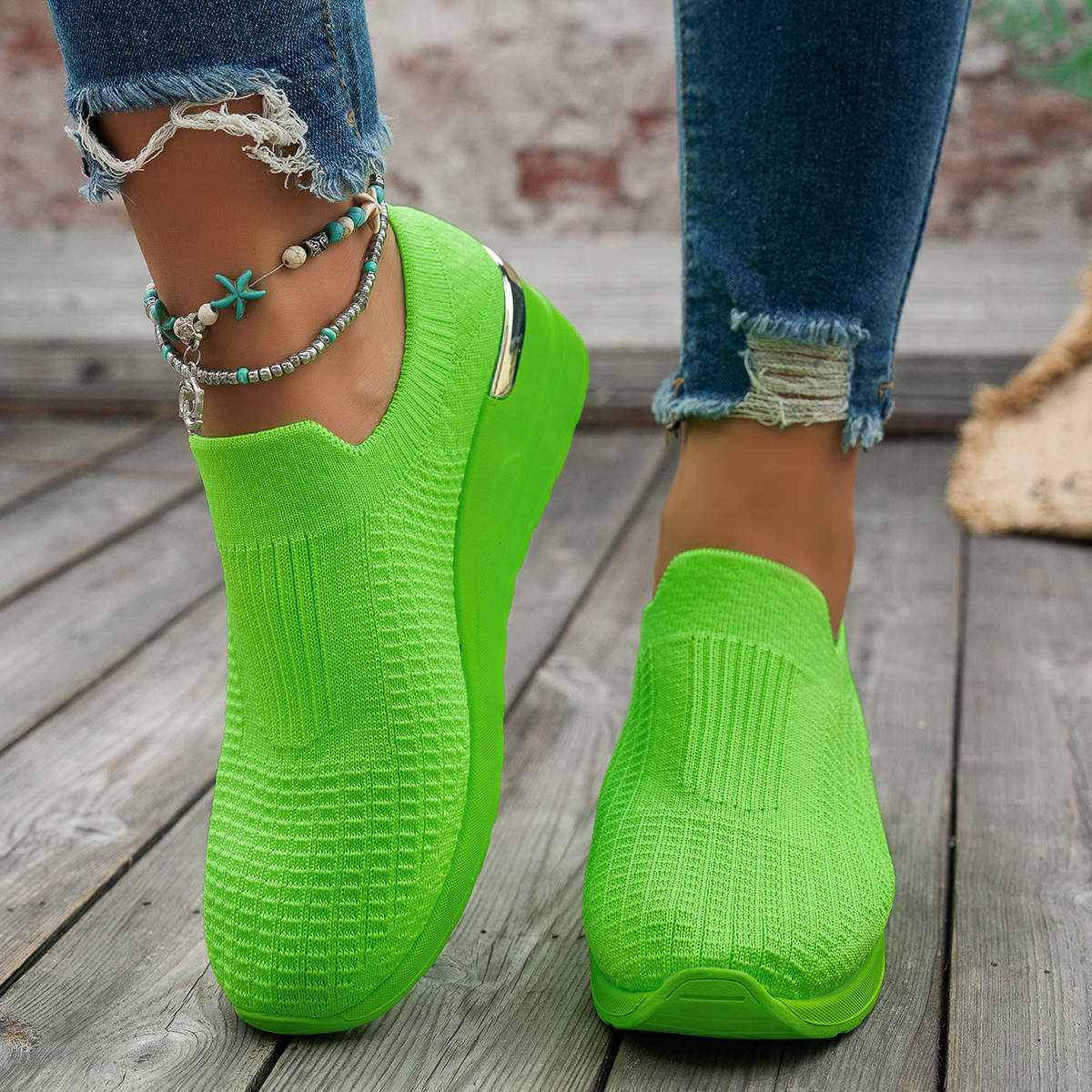 Mesh Round Toe Wedge Athletic