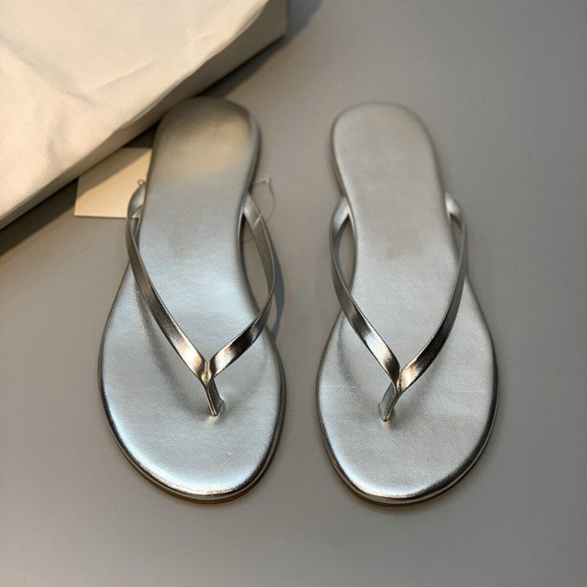 Toe Post Flats Sandals