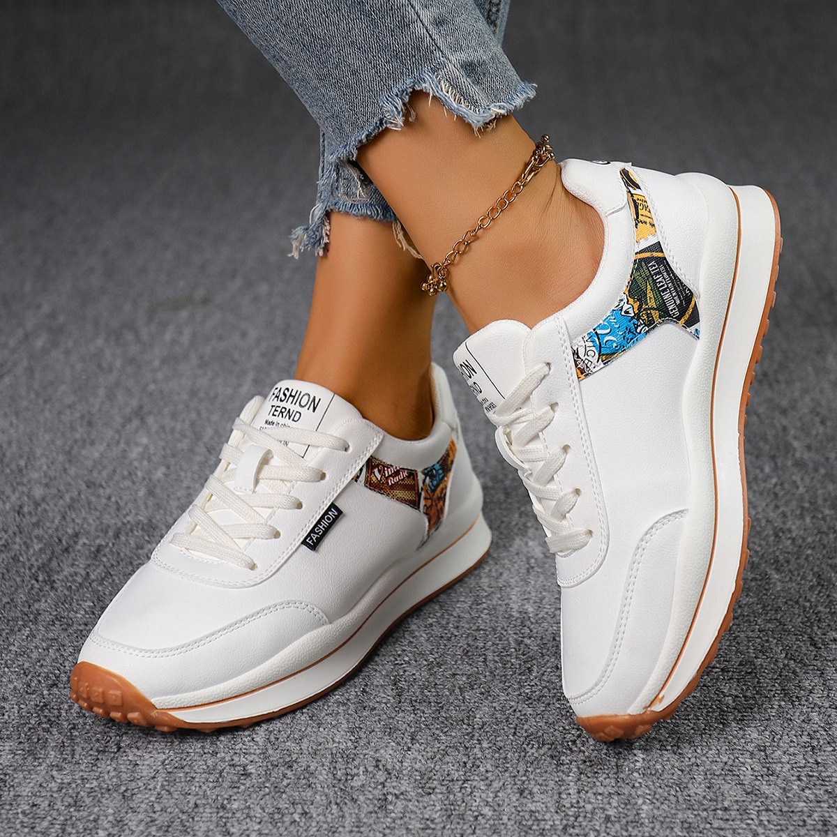Round Toe Lace Up Sneakers