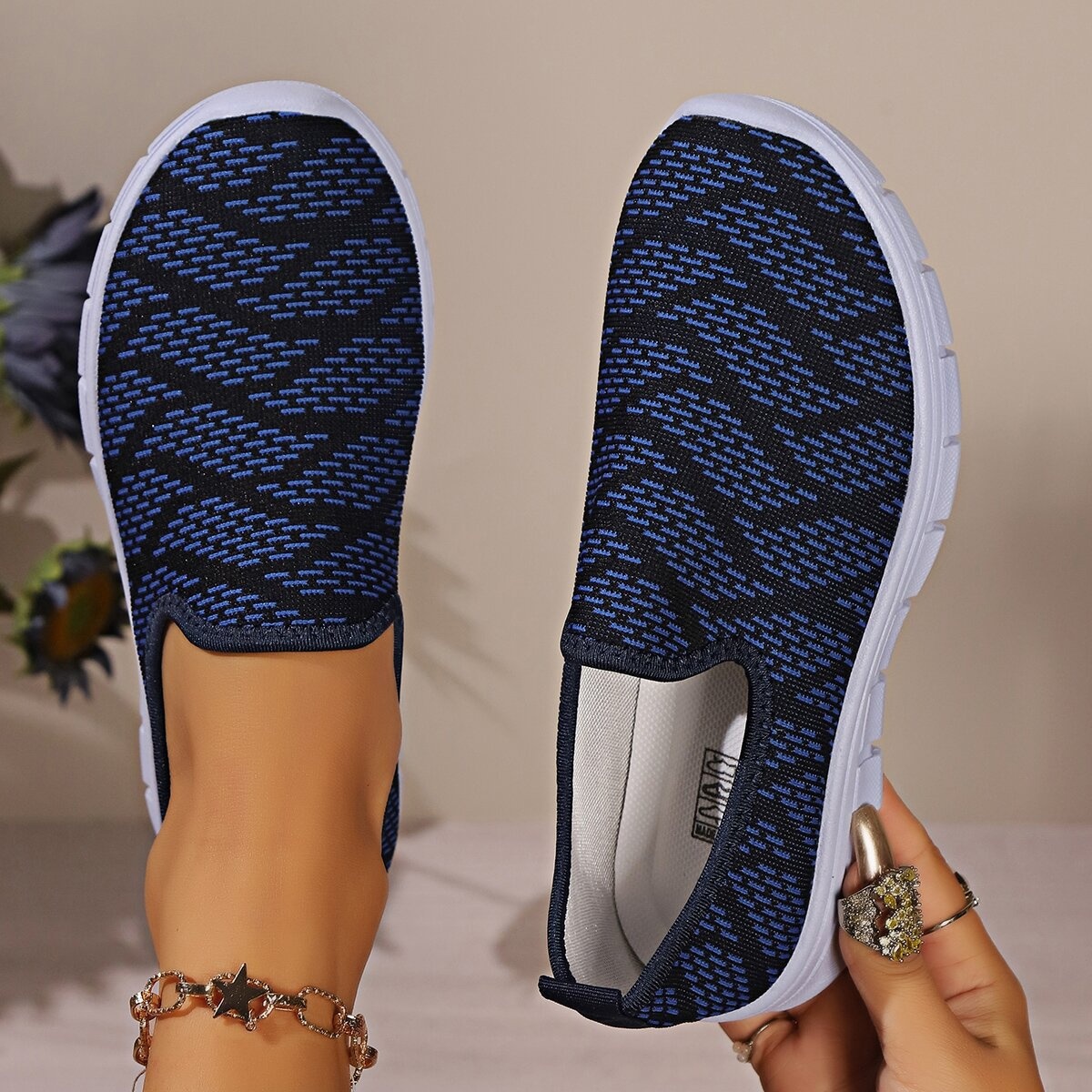 Breathable Mesh Round Toe Slip-Ons