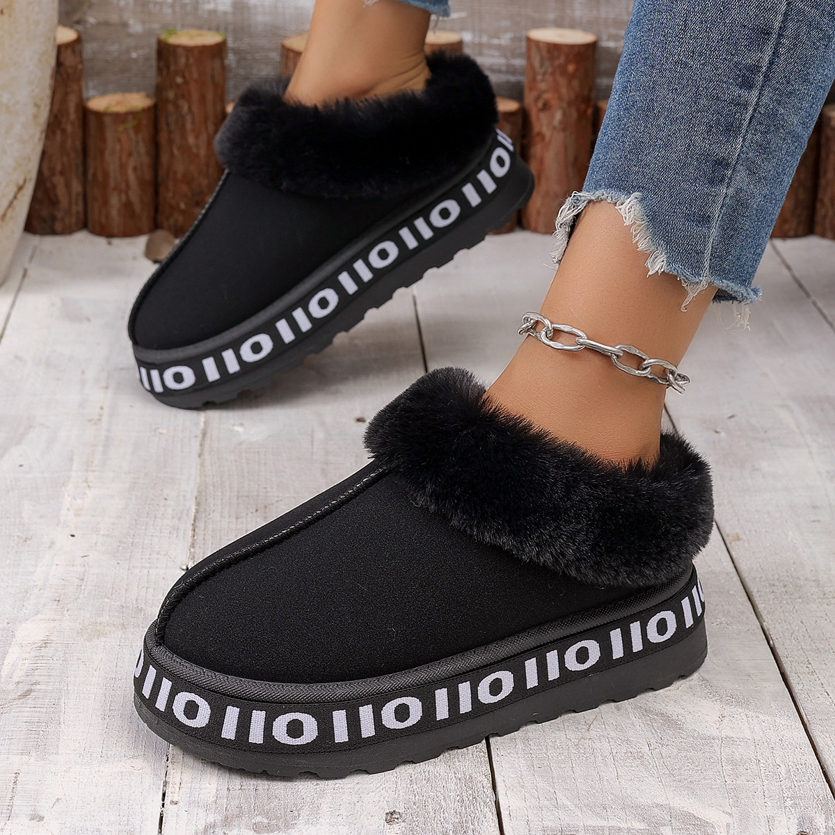 Round Toe Plush Lined Ankle Boots