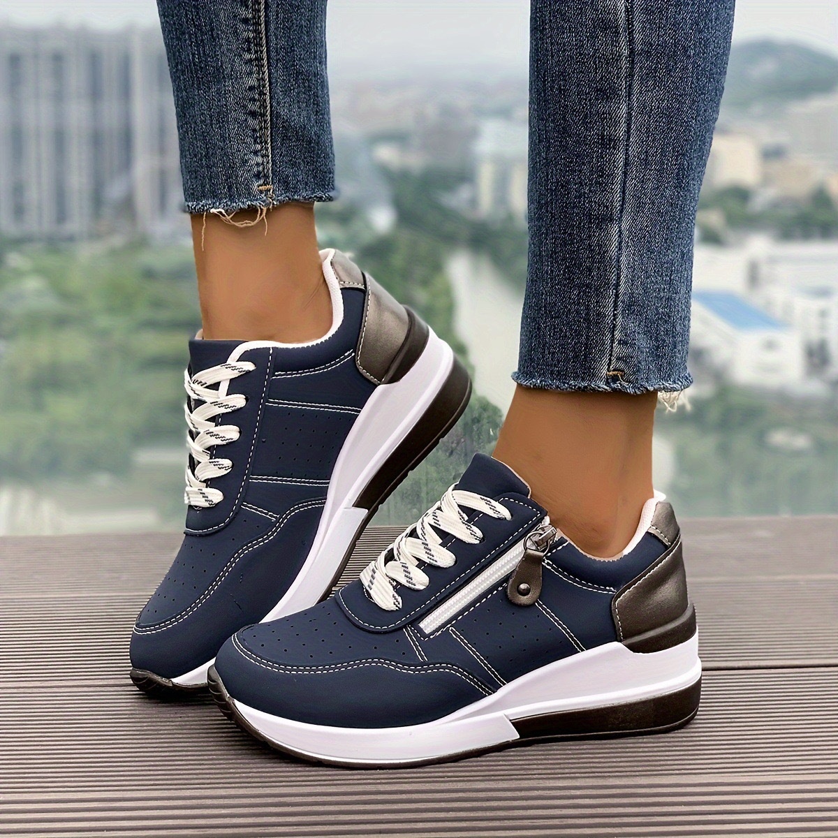 Round Toe Lace Up Sneakers