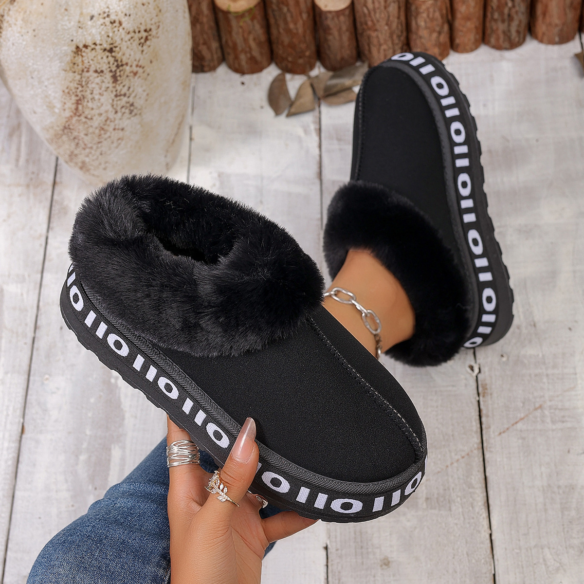 Round Toe Plush Lined Ankle Boots