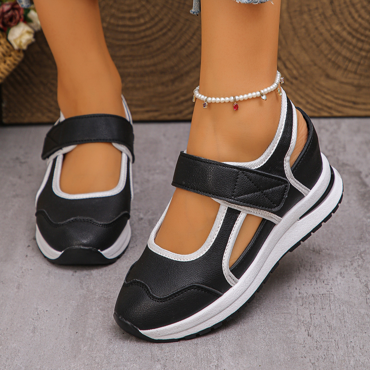 Round Toe Wedge Sandals