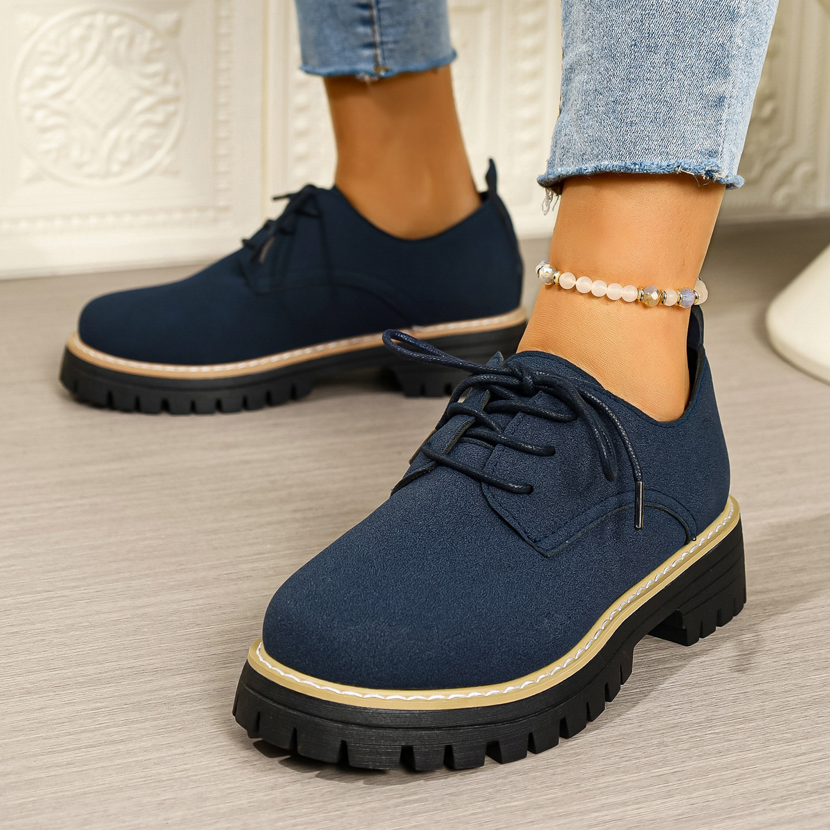 Round Toe Lace-Up Loafers