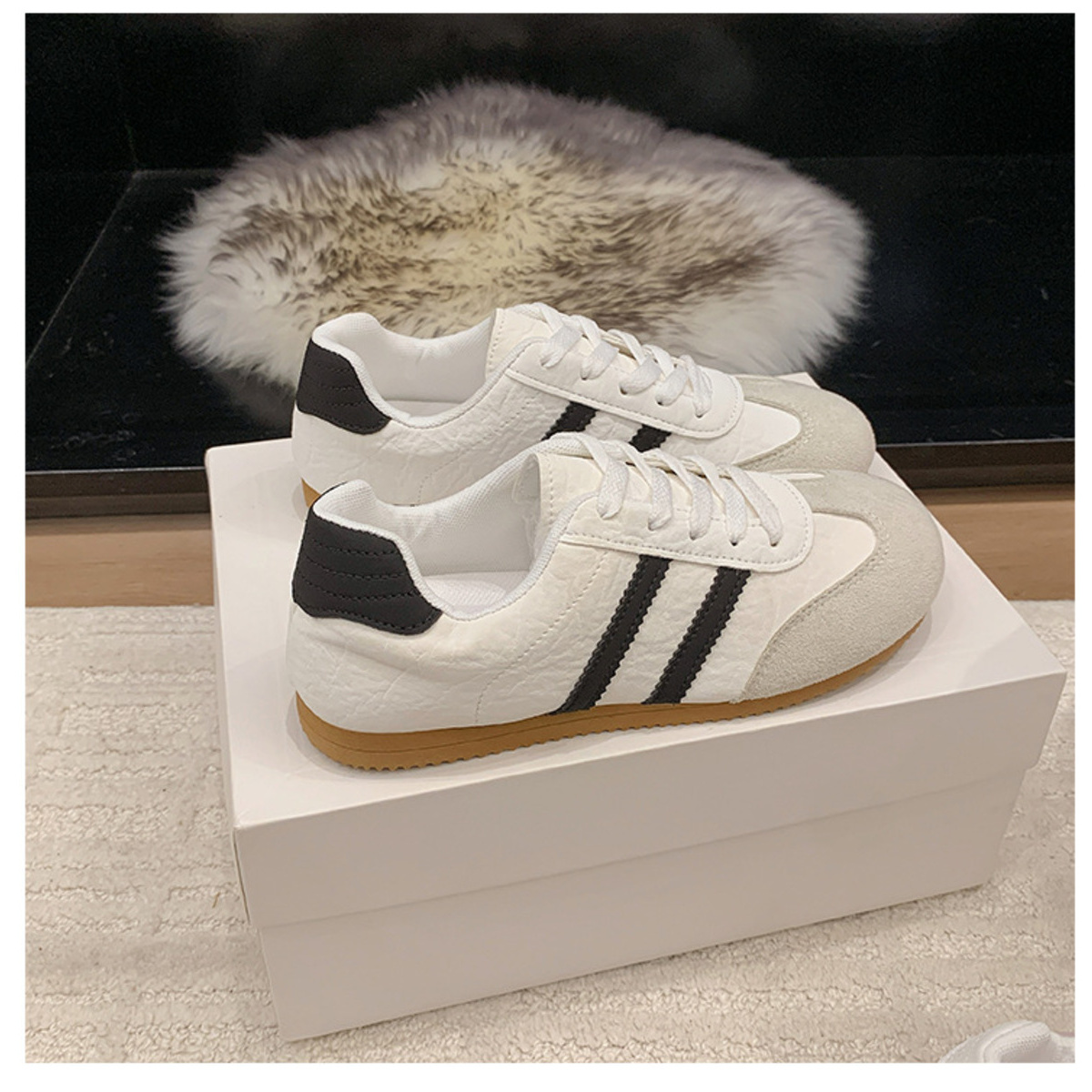 Striped Lace Up Casual Sneakers