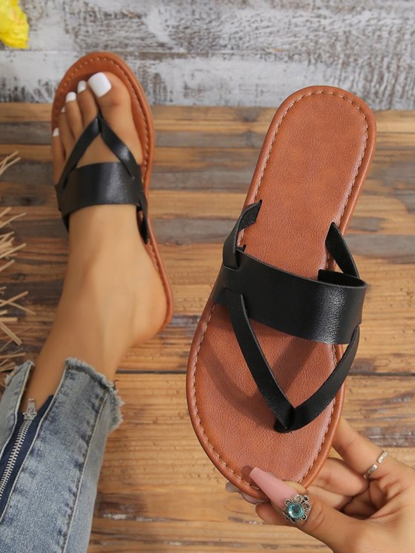Toe Post Flats Sandals