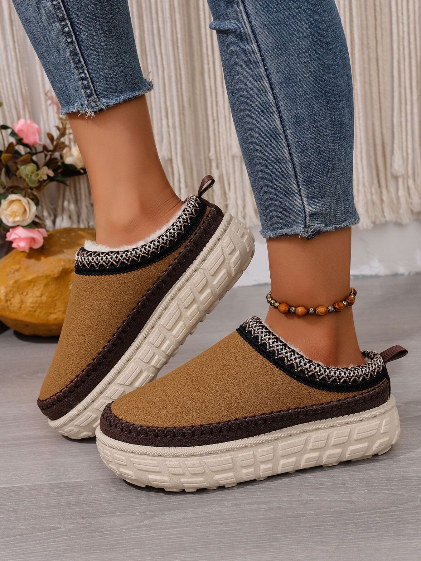 Embroidered Trim Round Toe Platform Boots