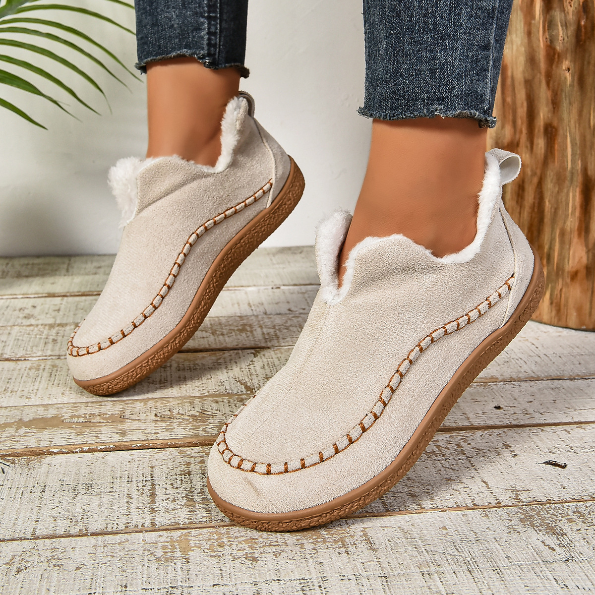 Round Toe Plush Lined Shoes