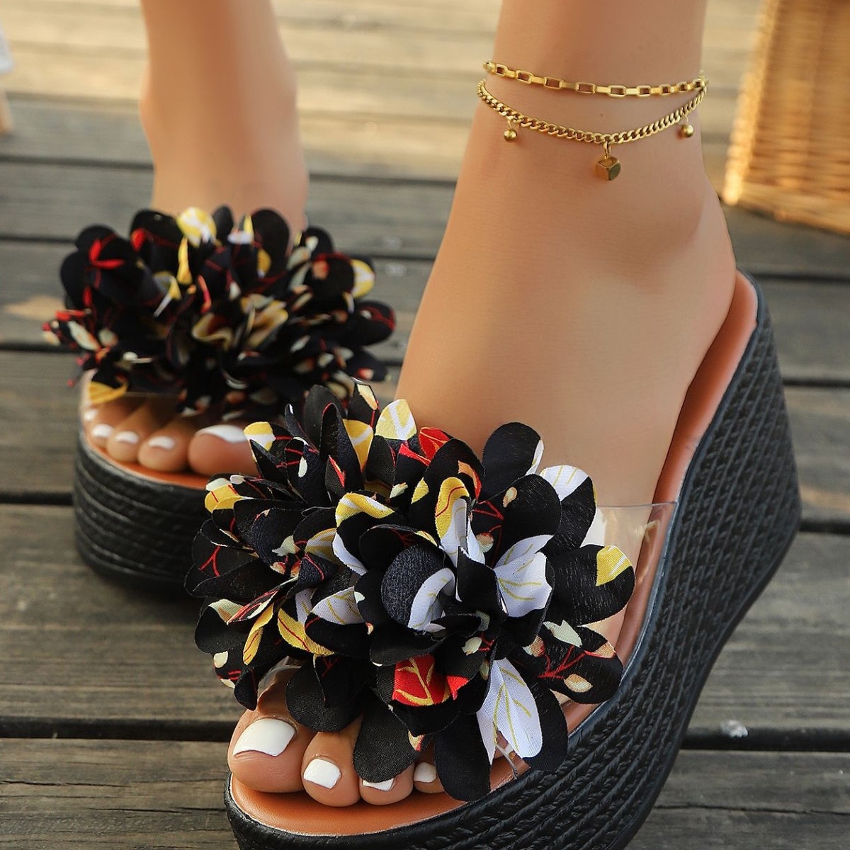 Floral Decor Platform Wedge Sandals