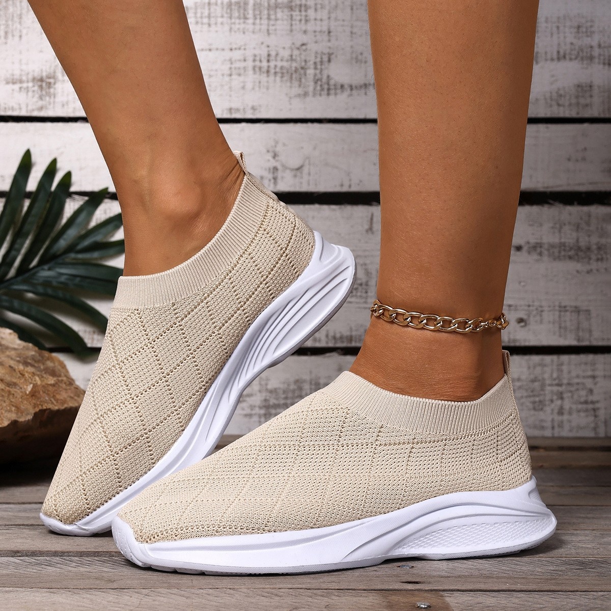Breathable Mesh Round Toe Shoes