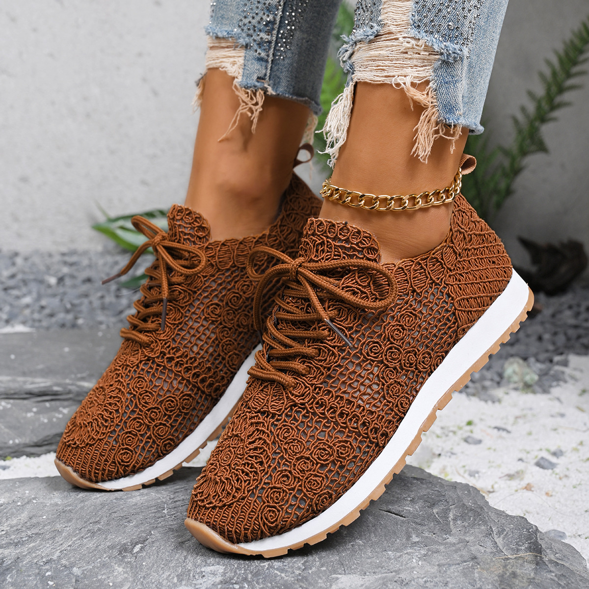 Round Toe Lace Up Sneakers
