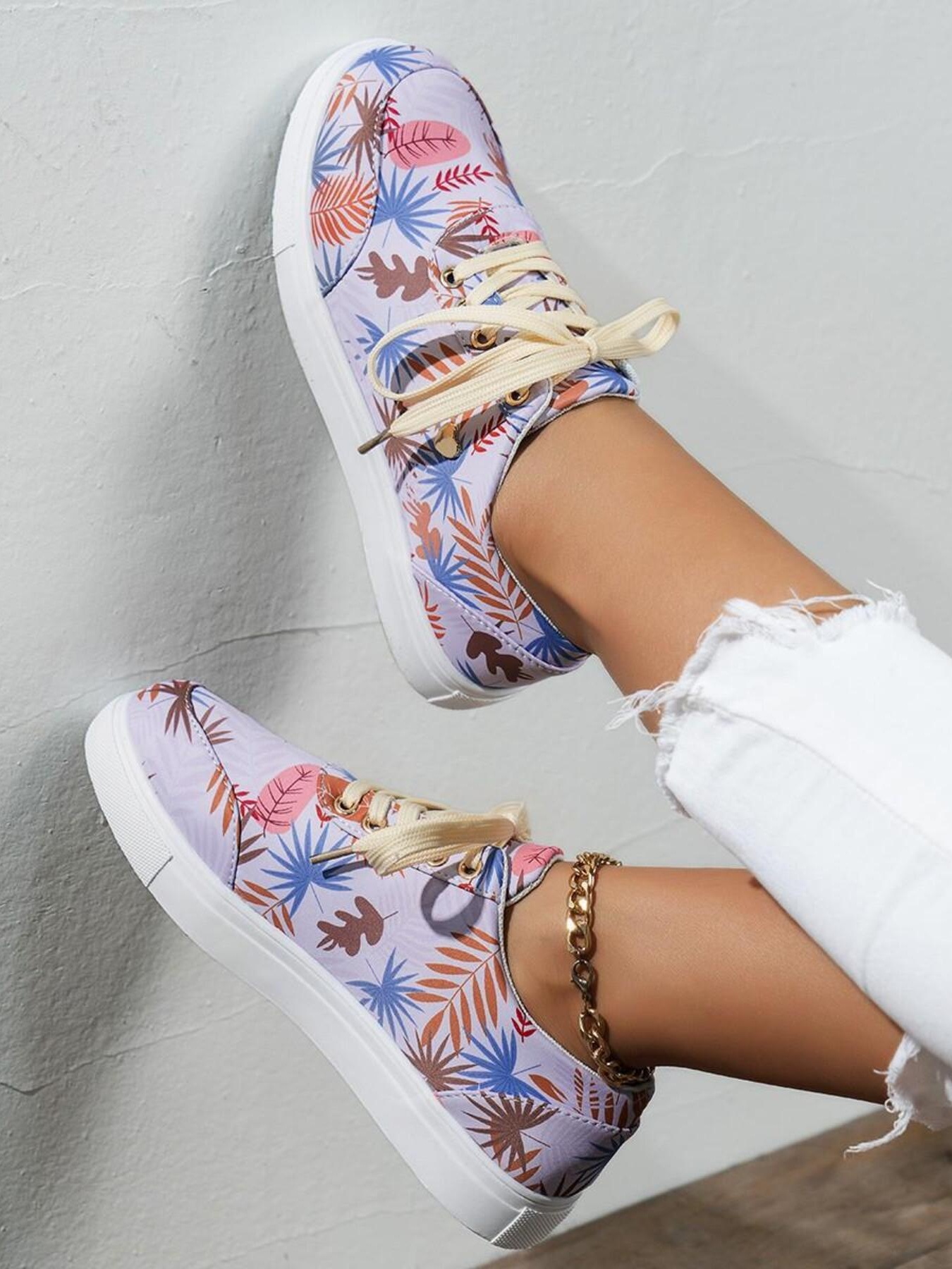 Tropical Leaf Print Canvas Sneakers