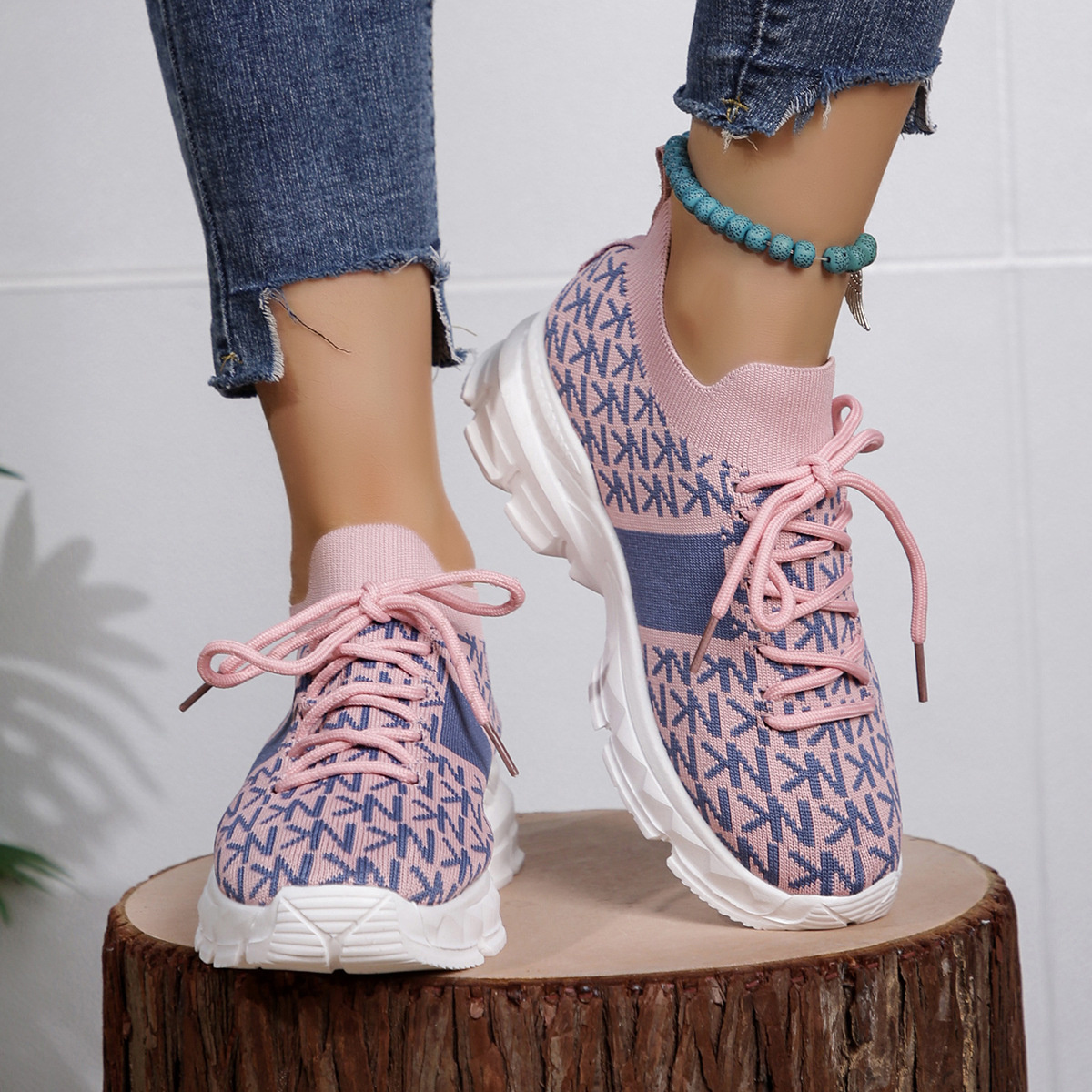 Round Toe Lace Up Sneakers