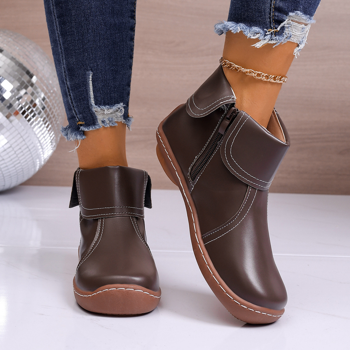 Round Toe Side Zipper Boots