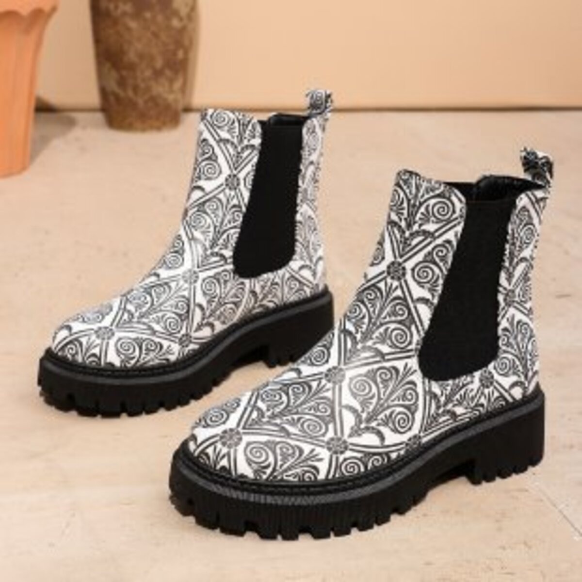 Round Toe Chunky Heel Ankle Boots