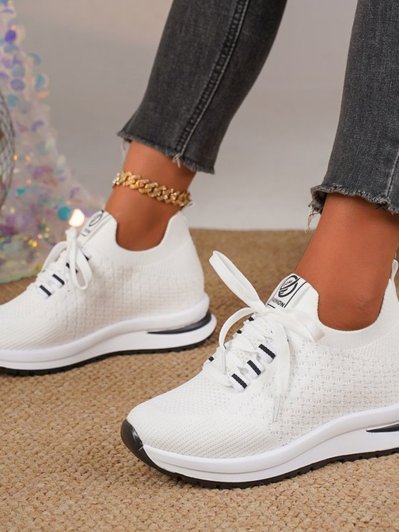 Breathable Mesh Lace Up Sneakers