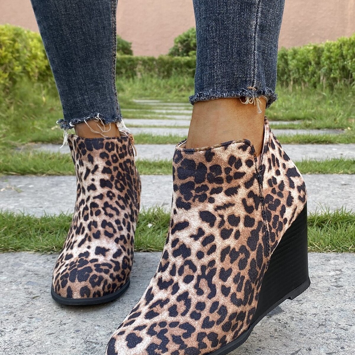 Round Toe Wedge Ankle Boots