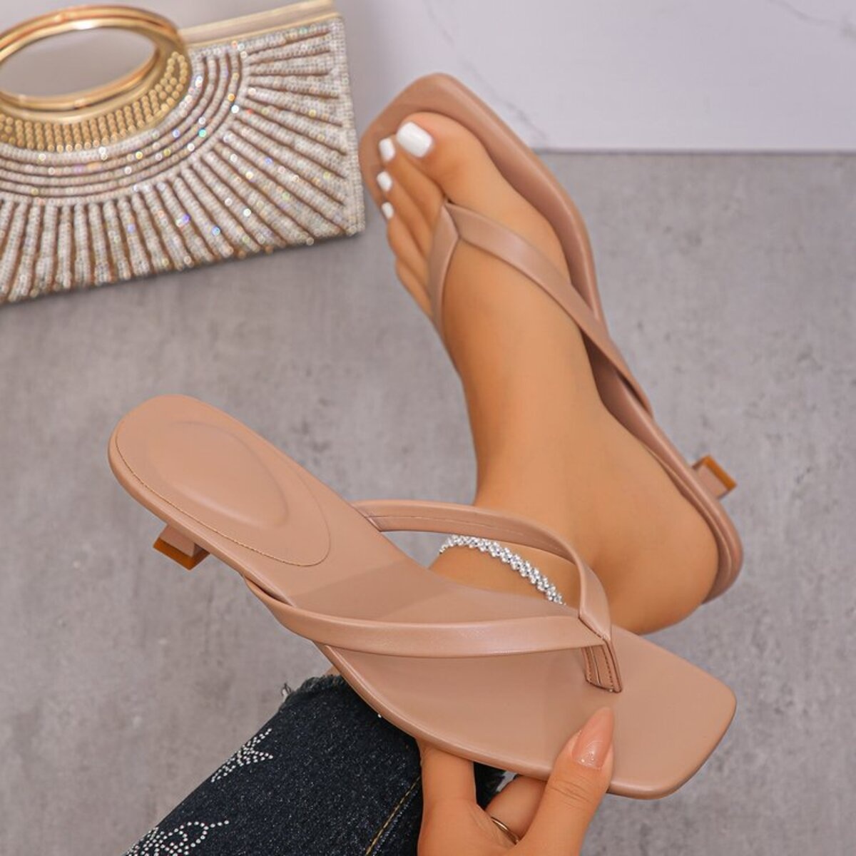 Toe Post Kitten Heels Sandals