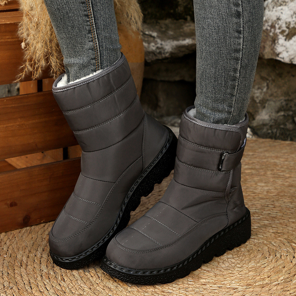 Round Toe Platform Boots