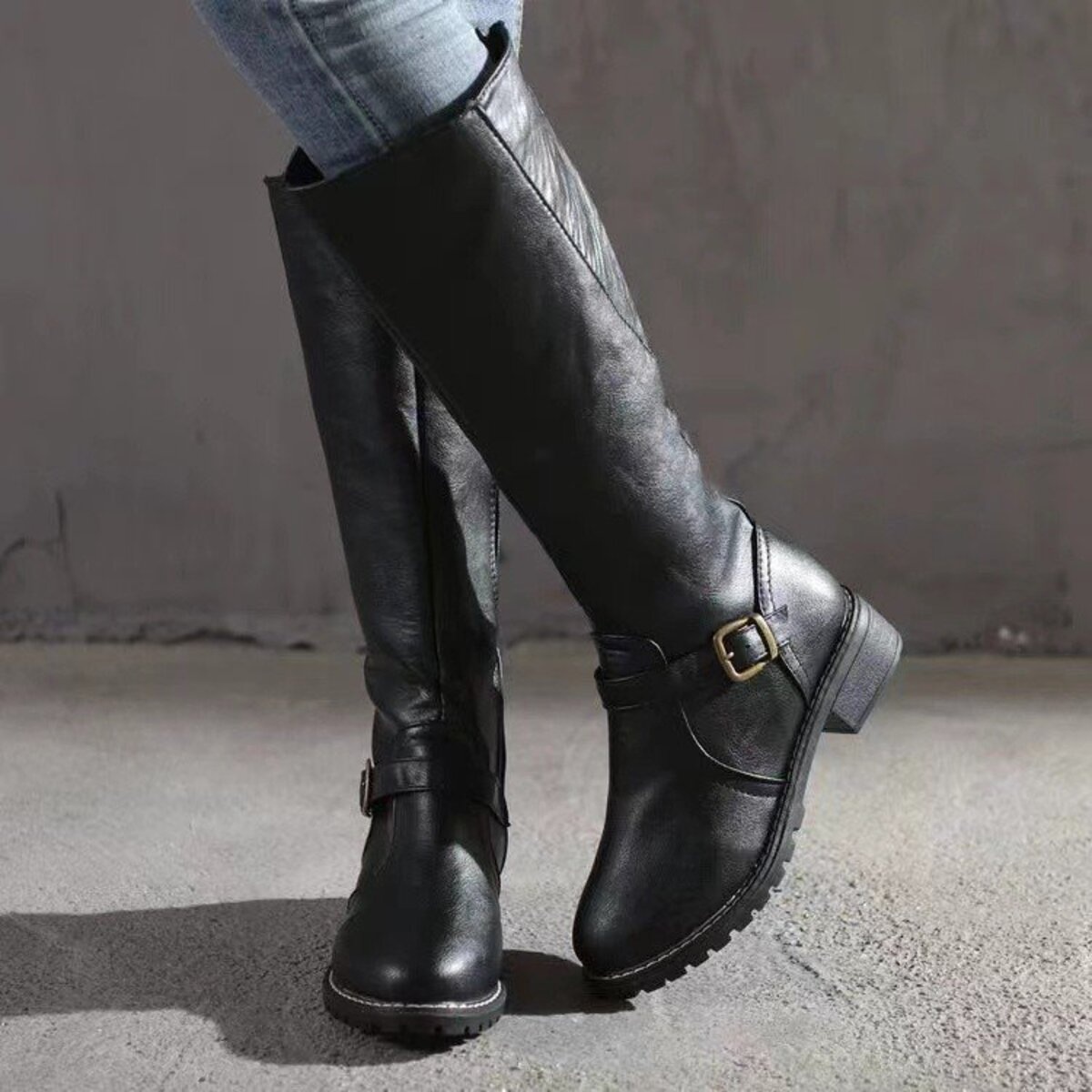 Round Toe Block Heels Boots