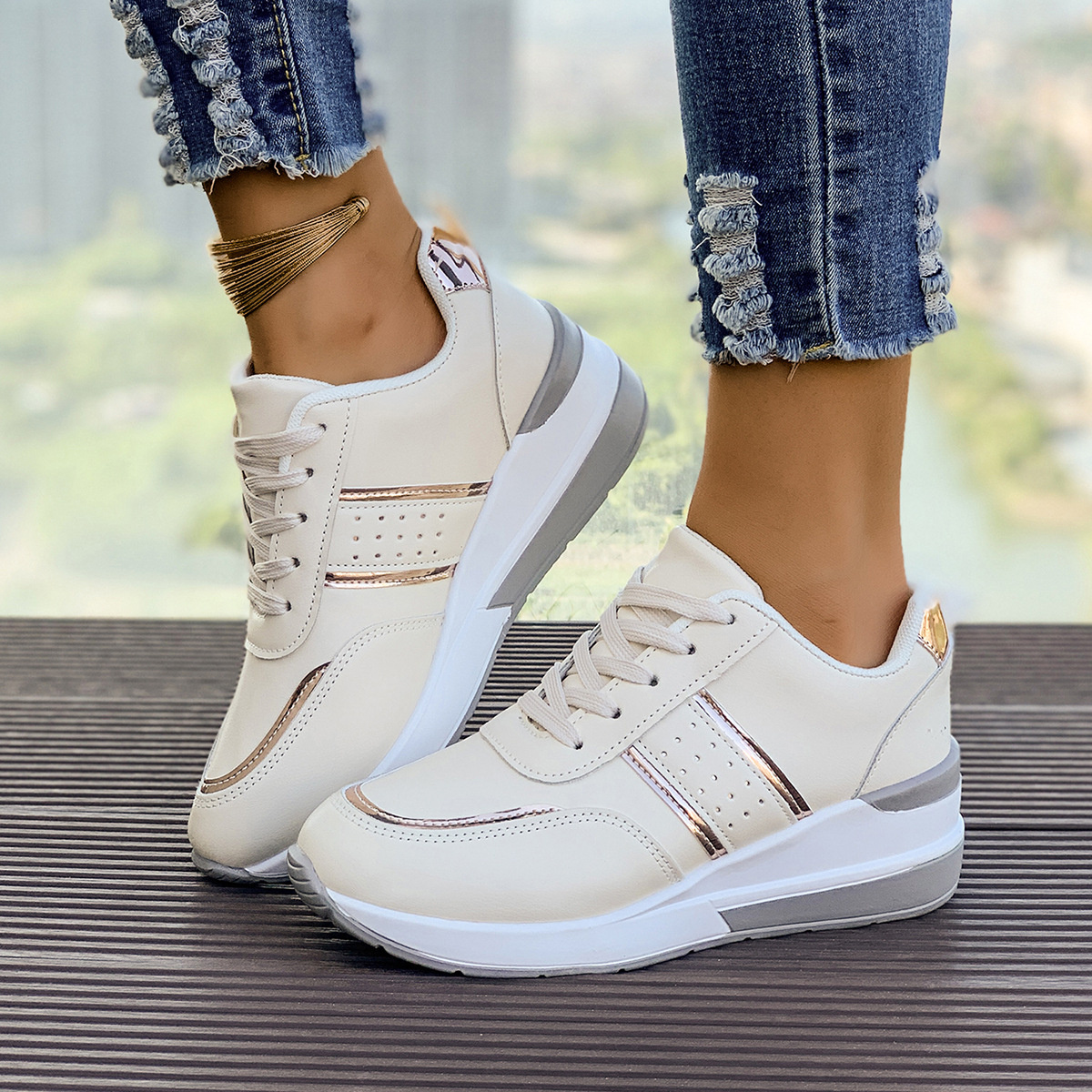 Round Toe Lace Up Sneakers
