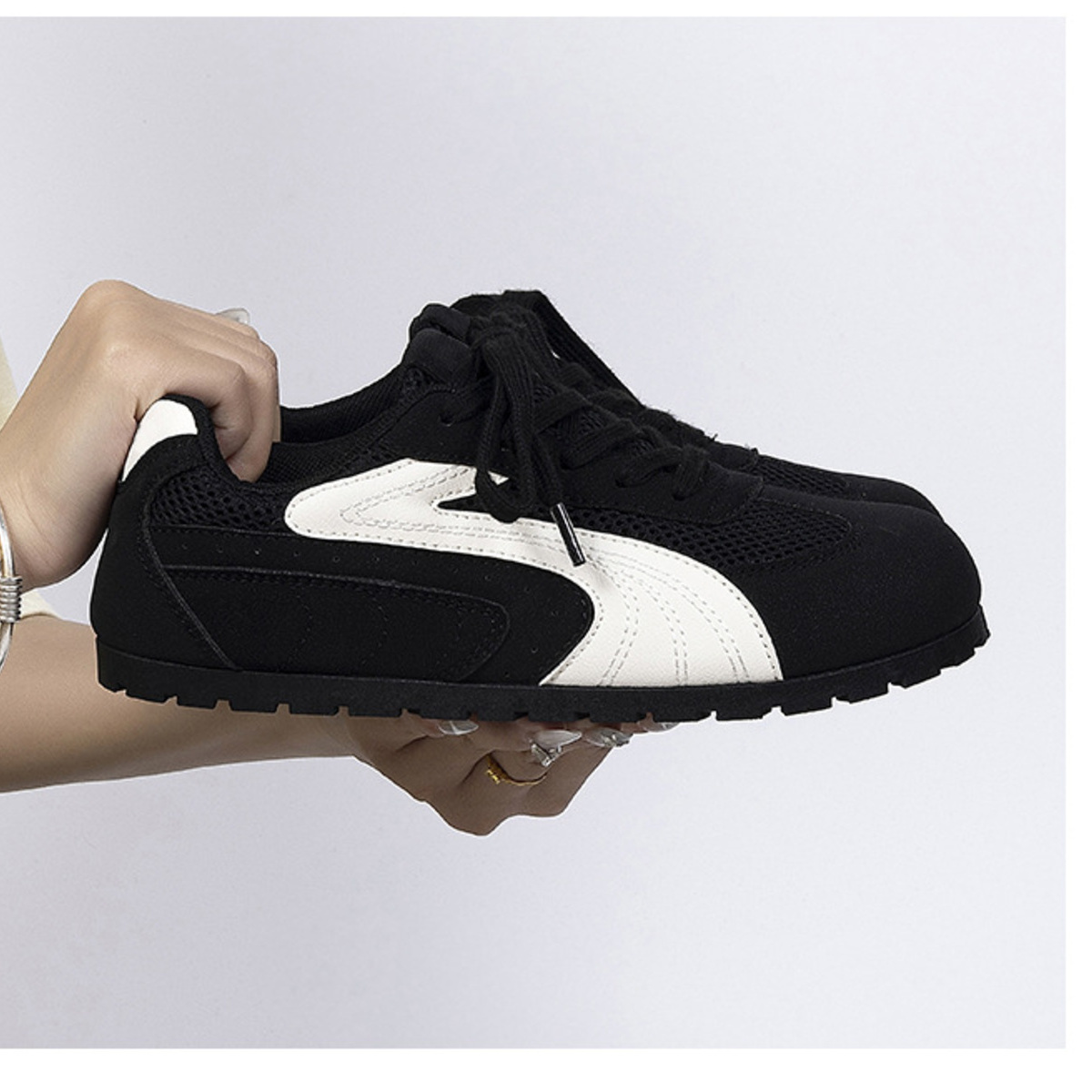 Contrast Lace Up Casual Sneakers