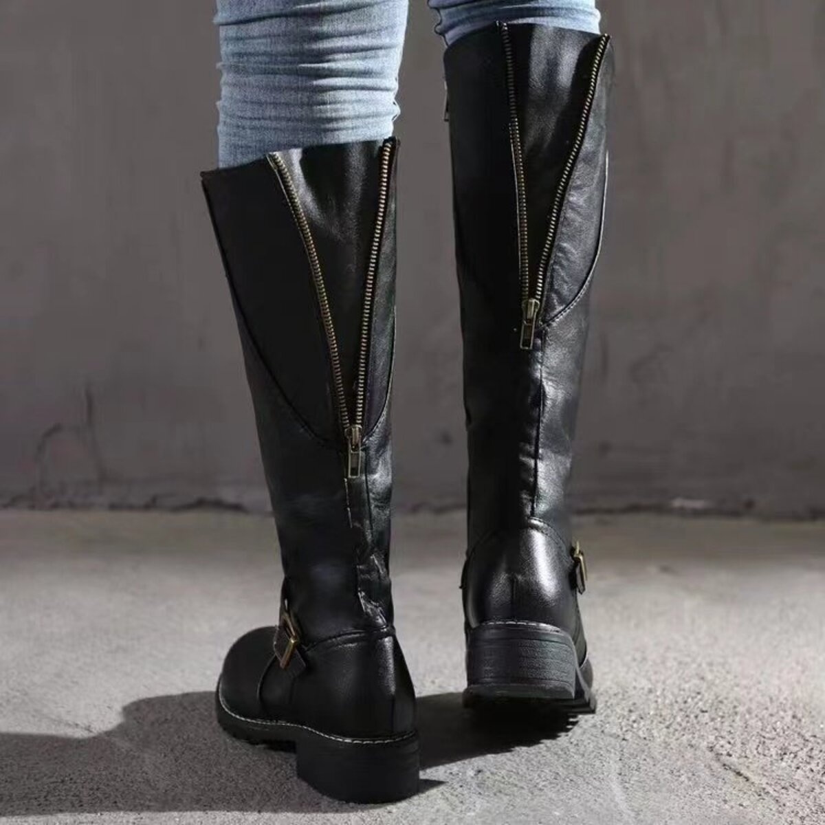 Round Toe Block Heels Boots