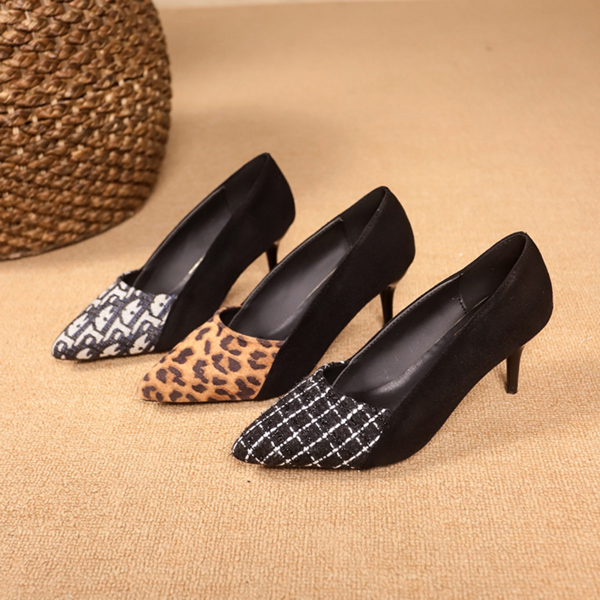 Point Toe Suede Pumps