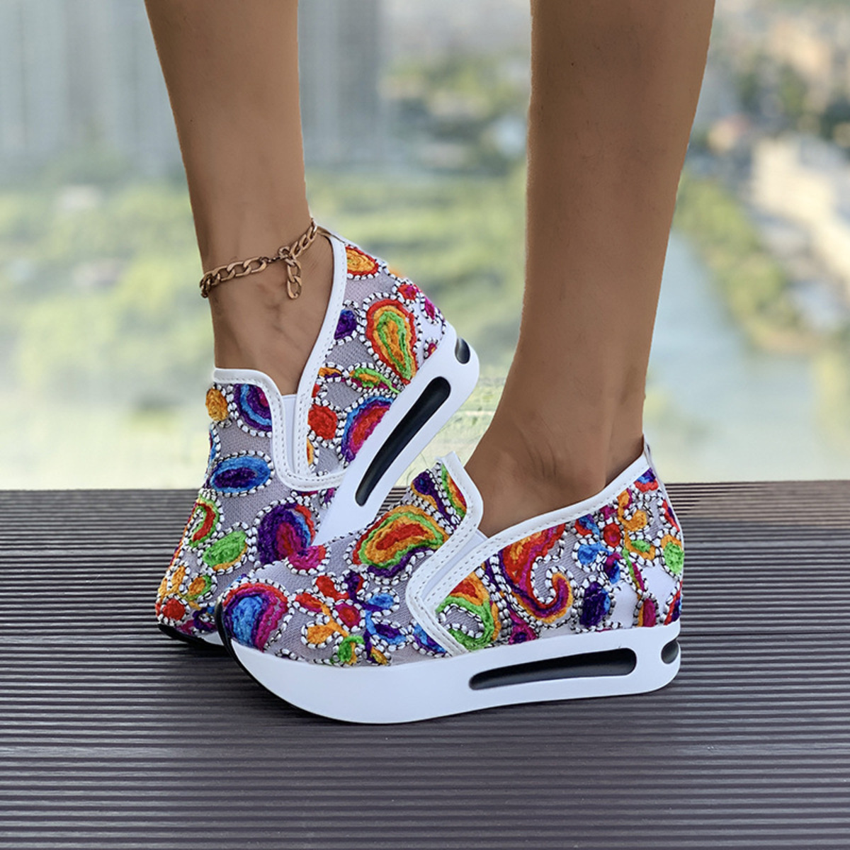 Printed Platform Round Toe Sneakers